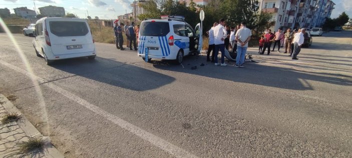 Tekirdağ'da aşırı hız yapan araç, 2 polisi yaraladı