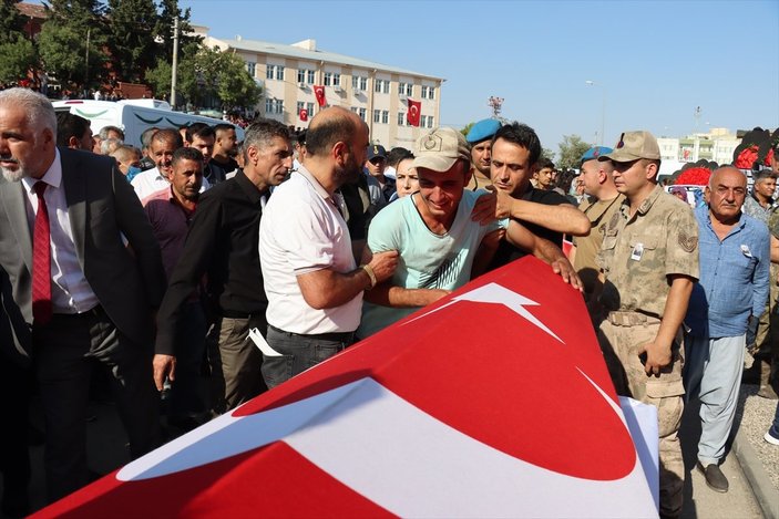 Şehit Uzman Onbaşı Mustafa Demir toprağa verildi