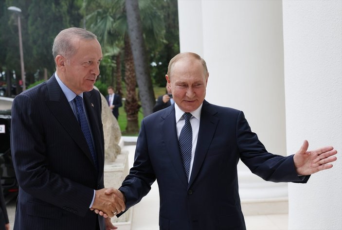 Foreign Policy: Türkiye, Rusya konusunda Batı'ya ders veriyor