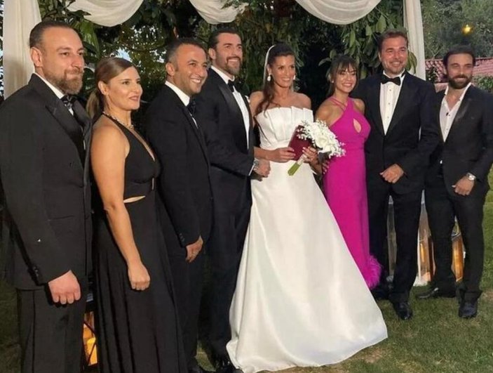 Diriliş Ertuğrul'un Turgut Alp'i Cengiz Coşkun Romanyalı Beatrica Lorena evlendi!