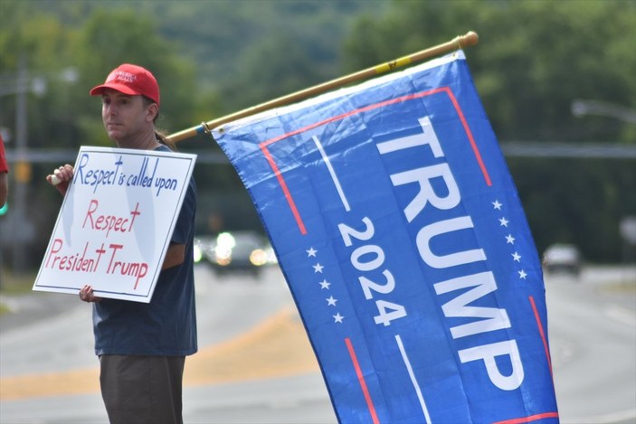 Trump destekçileri gösteri düzenledi