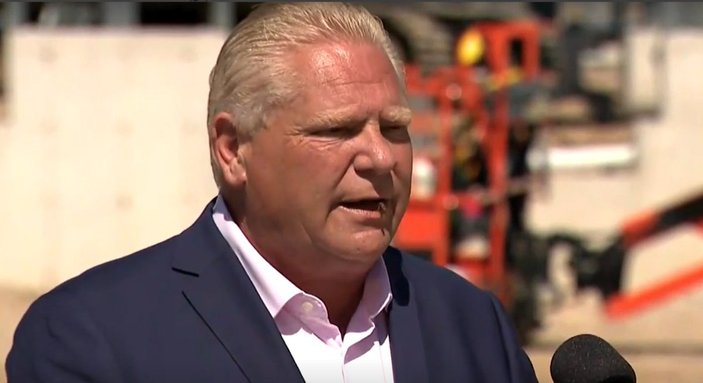 Kanada'da Ontario Başbakanı canlı yayında arı yuttu