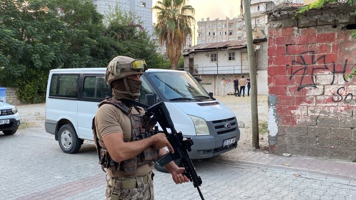 Mersin’de eylem hazırlığındaki 8 PKK şüphelisi yakalandı
