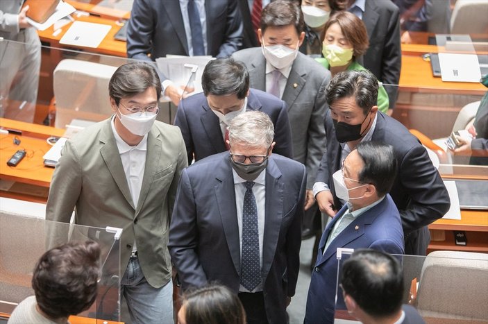 Bill Gates, Güney Kore'de salgın hastalıklarla ilgili konuştu