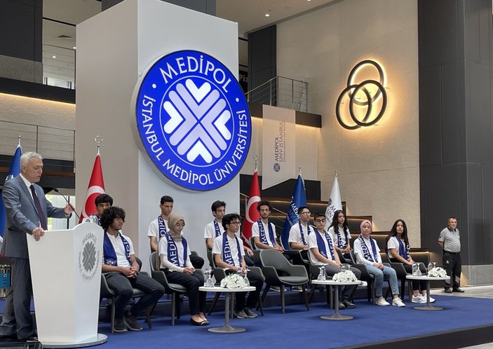 YKS şampiyonlarının tercihi Medipol Üniversitesi