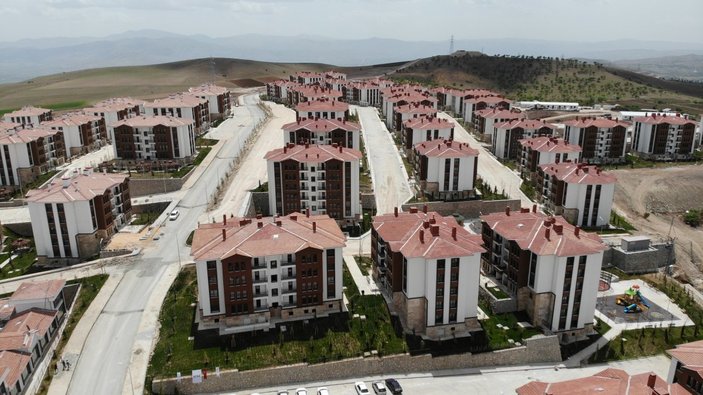 Elazığlı depremzedeler yeni binalarında güven içerisinde yaşıyor