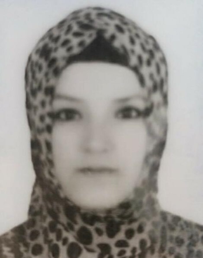 İzmir'de, boşanma aşamasındaki eşine ve ailesine kurşun yağdırdı