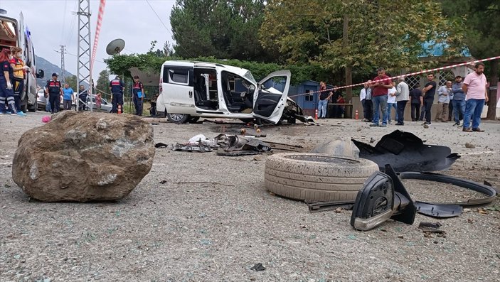 Trabzon'da birkaç gün önce evlenen çifti kaza ayırdı