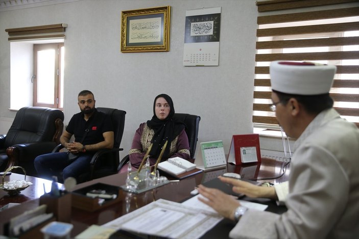 Alman vatandaşı Anna Hommel, Mardin'de Müslüman oldu