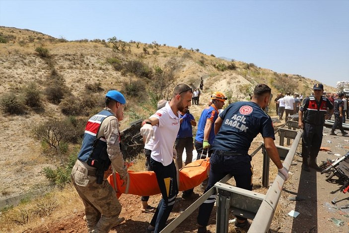 Gaziantep'te yaşanan kazayı anlatan muhabir gözyaşlarını tutamadı