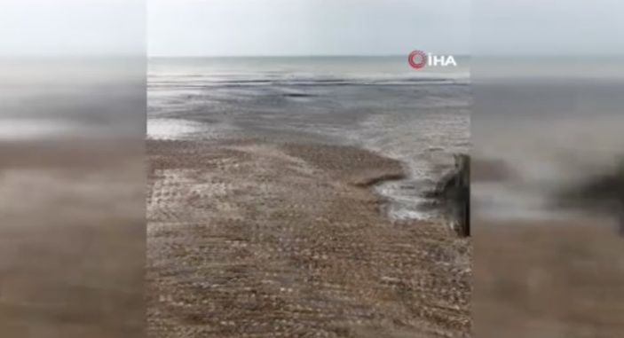 İngiltere’de kanalizasyon suyu denize aktı