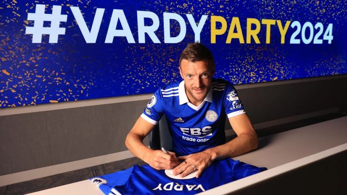 Leicester City, Jamie Vardy ile sözleşme uzattı