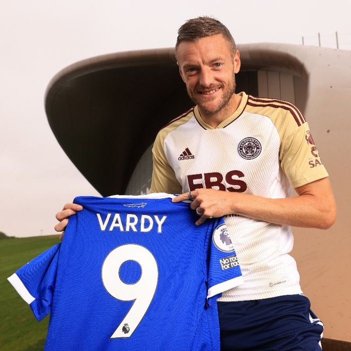 Leicester City, Jamie Vardy ile sözleşme uzattı
