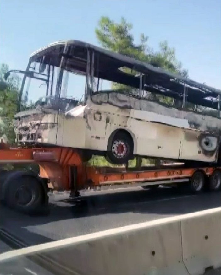 Muğla’da yolcu otobüsü yandı, 38 yolcu kurtarıldı