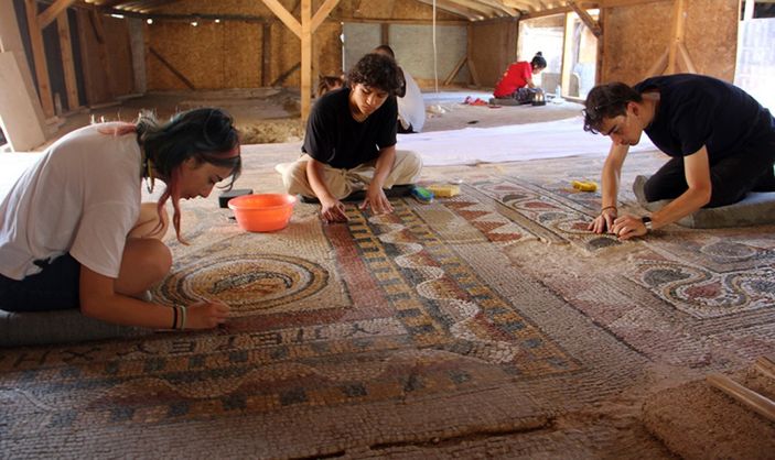 Sinop'ta kazılarda ulaşılan 1600 yıllık mozaikler sergilenmeye hazır
