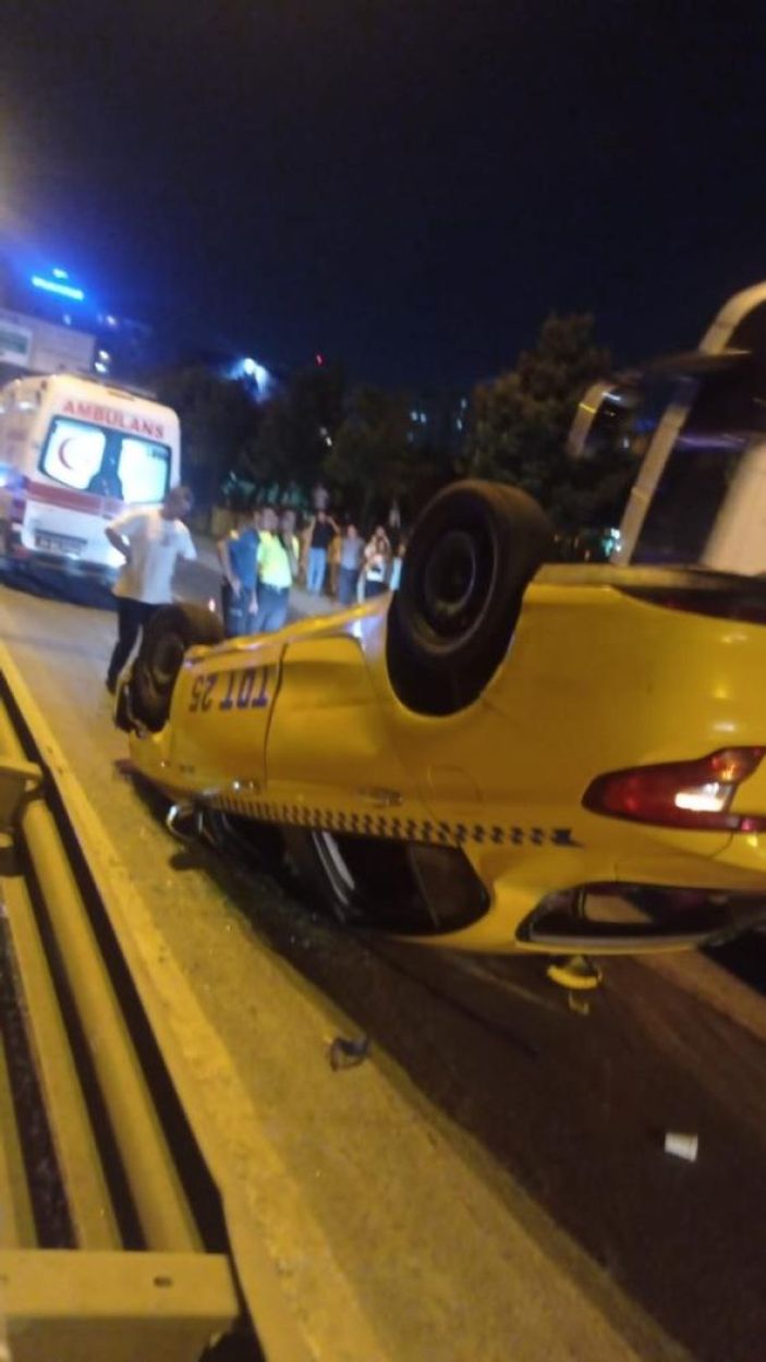 Esenler’de alkollü taksi şoförü kaza yaparak takla attı
