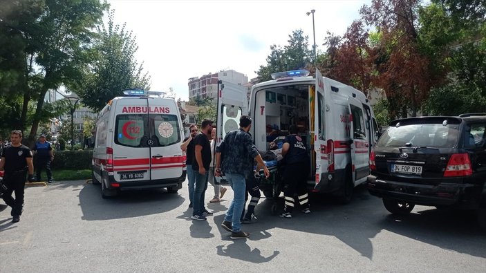 Silivri'de iki polise satırlı saldırı