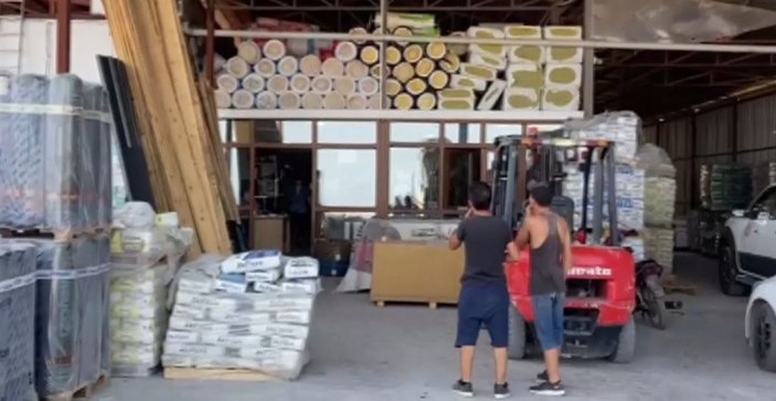 Sinop’ta, iş yerine silahlı saldırı anları kamerada