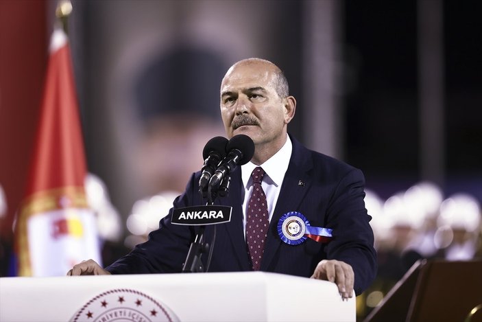 Süleyman Soylu'dan mezun jandarmalara göreve abdestli çıkın çağrısı