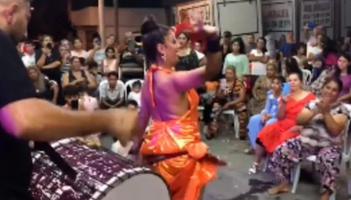 Solmaz Çiros kalça dansıyla yürek hoplattı! 'Açılıp saçıldın iyice'