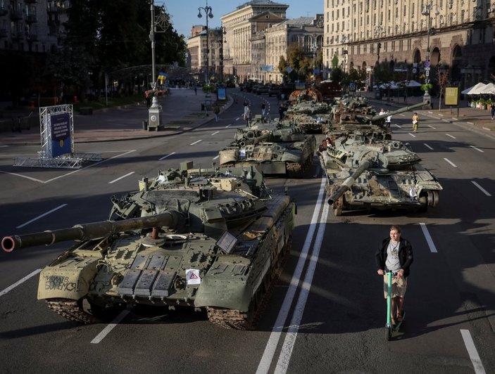 Jens Stoltenberg: Ukrayna'ya askeri destek, barış için en iyi yol