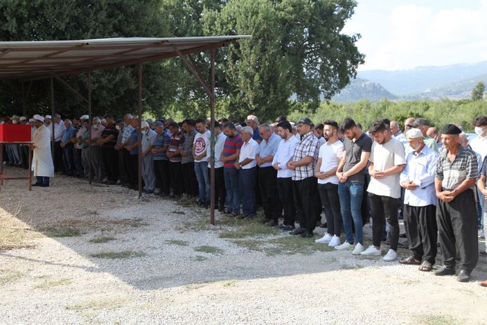 Balık tutmak için gittiği barajda boğulan uzman çavuş toprağa verildi