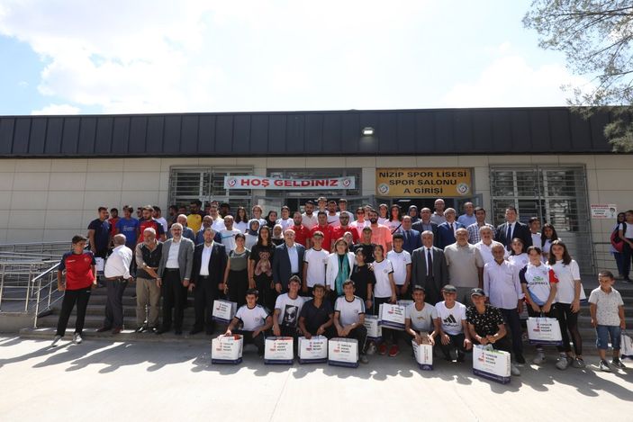 Gaziantep Büyükşehir Belediyesi, öğrencilere desteğini sürdürüyor