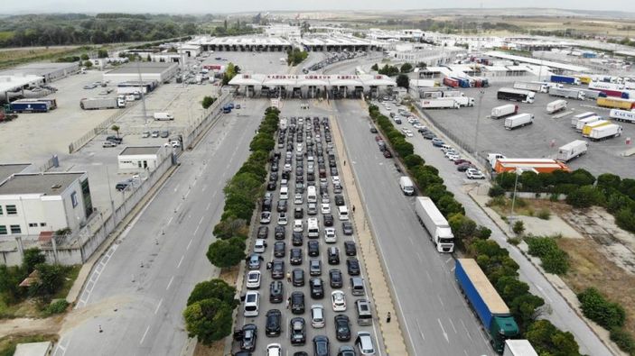 Kapıkule’de gurbetçilerin hüzünlü dönüş yolculuğu