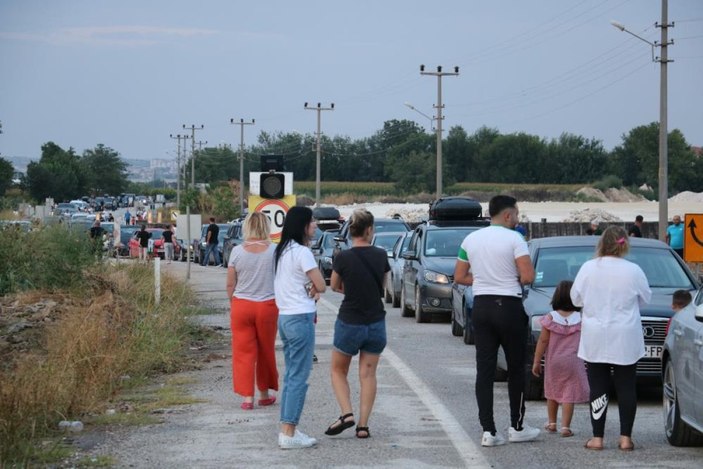 Pazarkule Sınır Kapısı’ndaki gurbetçilerin çileli dönüş yolu