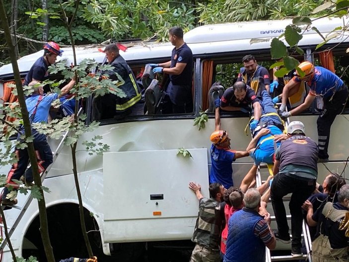 Bursa'da tur otobüsü kazası: Ölü ve yaralılar var