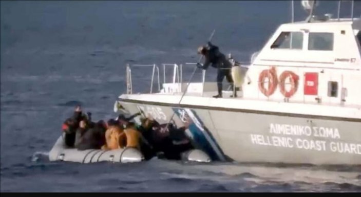 Yunanistan, Türkiye'den sınıra göçmen hareketliliği olabileceğini düşünüyor