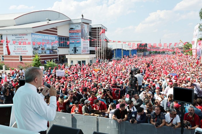 Cumhurbaşkanı Erdoğan: Avrupa doğalgaz bulamıyor, raflar boş