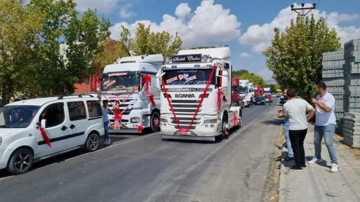 Çorum'da düğün konvoyundaki tır sürücülerine toplam 100 bin lira ceza