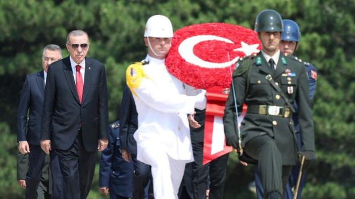 Cumhurbaşkanı Erdoğan ve devlet erkanı Anıtkabir'de