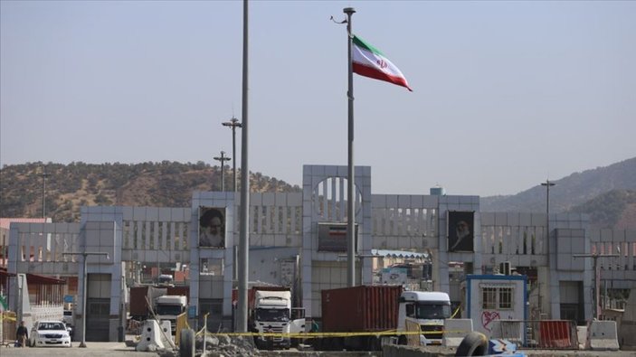 İran, Irak ile kara sınırlarını kapattı