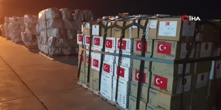 Türkiye'nin Pakistan'a yardımları sürüyor