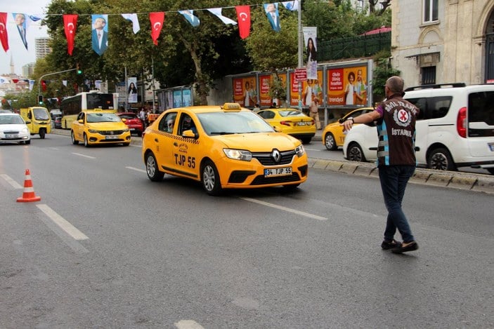 İstanbul'da emniyet kemeri takmayan taksicilere ceza