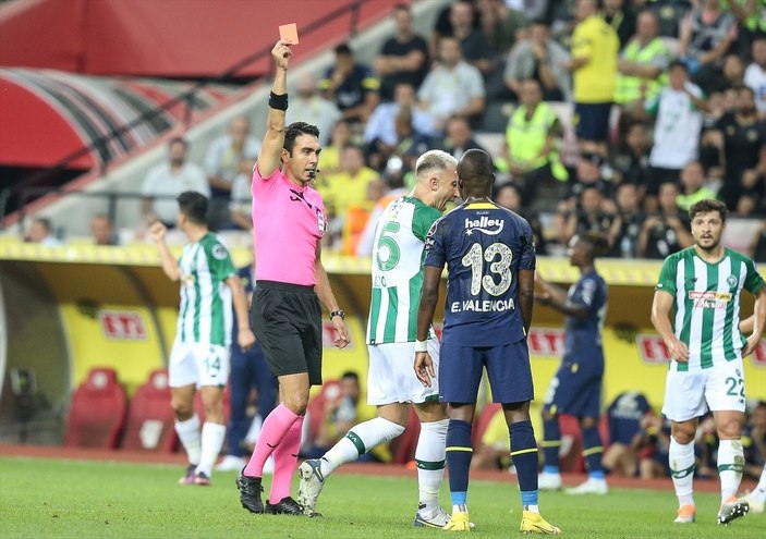 Valencia'nın kırmızı kartı Jorge Jesus'un planlarını bozdu