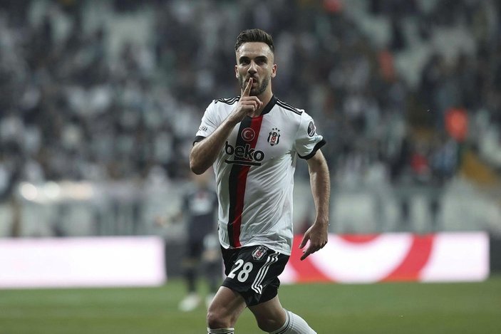 Kenan Karaman, Sivasspor maçında ıslıklanmayı yediremedi