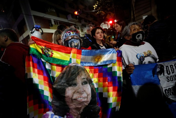 Arjantin'de Cumhurbaşkanı Yardımcısı Kirchner'a silahlı saldırı girişimi
