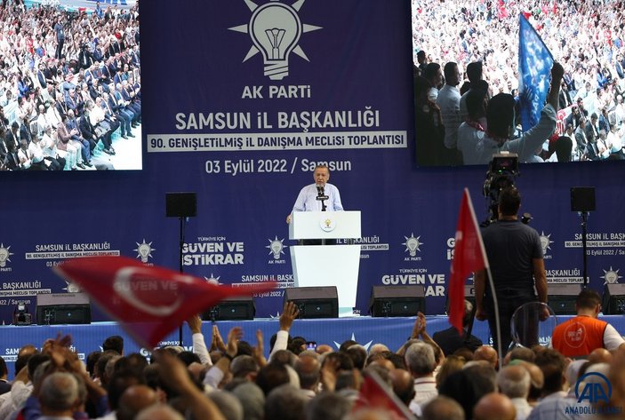 Cumhurbaşkanı Erdoğan: Türkiye, ayağına vurulan zincirleri kırıyor