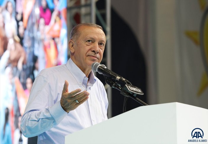 Cumhurbaşkanı Erdoğan: Türkiye, ayağına vurulan zincirleri kırıyor