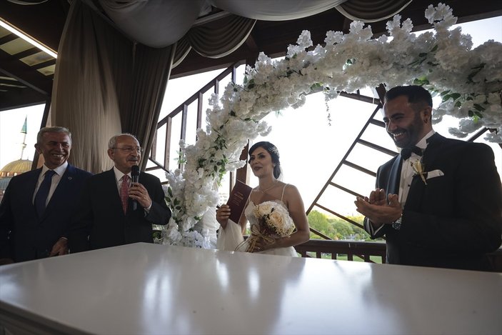 Kemal Kılıçdaroğlu ile Meral Akşener nikah şahidi oldu