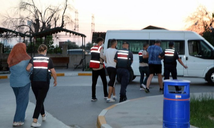 Yunanistan’a kaçmaya çalışan FETÖ üyeleri jandarmaya takıldı