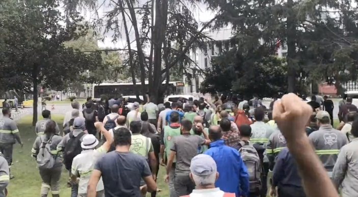 Saraçhane'de İBB işçilerinden düşük maaş protestosu