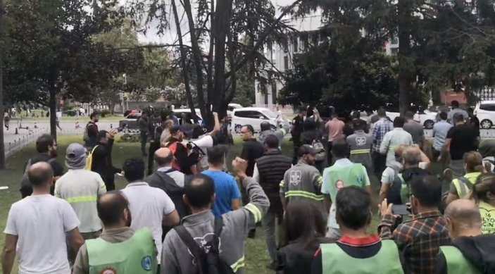 Saraçhane'de İBB işçilerinden düşük maaş protestosu