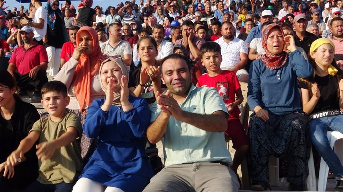 Mersin'de köyler arası coşkulu maç