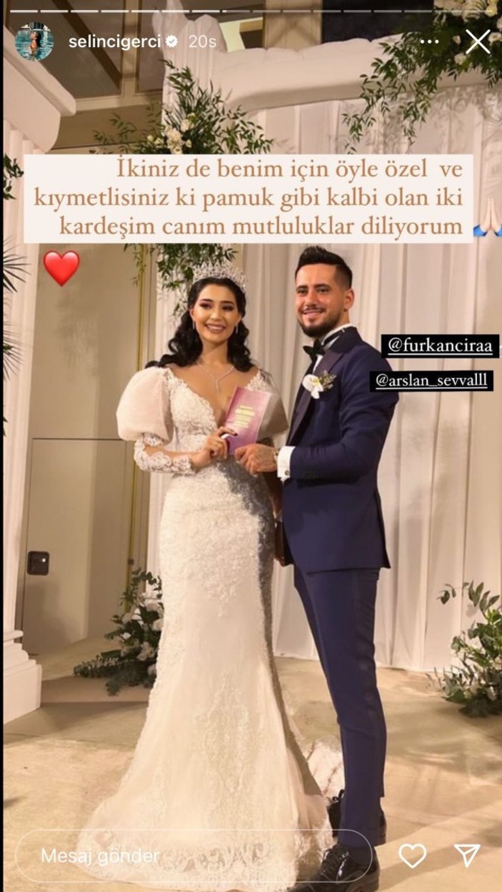 Selin Ciğerci, eski eşi Gökhan Çıra'yla halay çekti