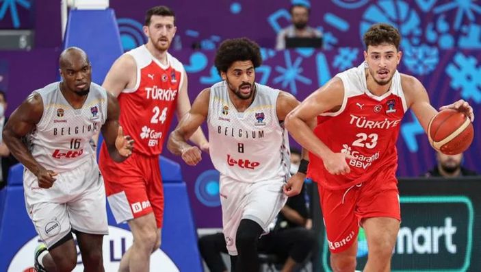 12 Dev Adam Belçika'yı mağlup etti