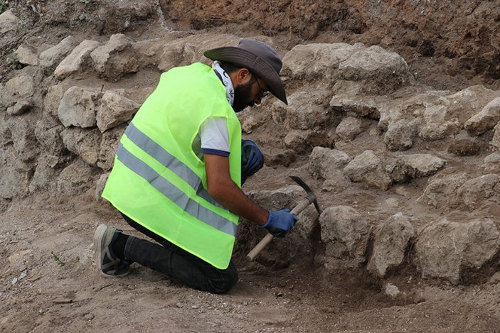 Hadrianaupolis'te Asklepios varlığına işaret eden 1800 yıllık yazıt bulundu